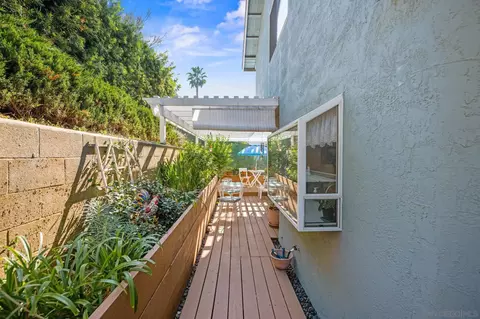 Exterior - 7982 Lemon Cir, La Mesa, CA 91941 photo 5 of 8