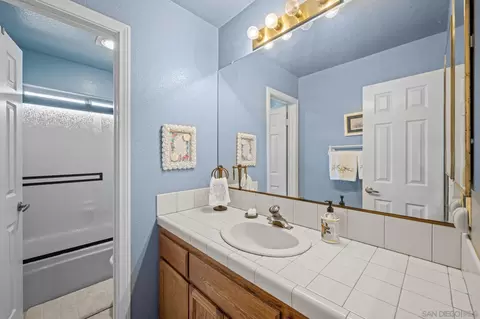 Bath - 7982 Lemon Cir, La Mesa, CA 91941 photo 2 of 4