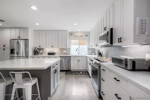 Kitchen - 9945 Via Rita, Santee, CA 92071 photo 2 of 6