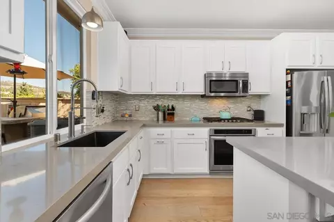 1456 Golden Sunset Dr, San Marcos, CA 92078