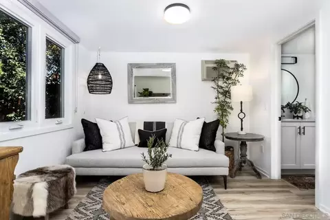 Living - 901 Stratford Dr, Encinitas, CA 92024 photo 6 of 8