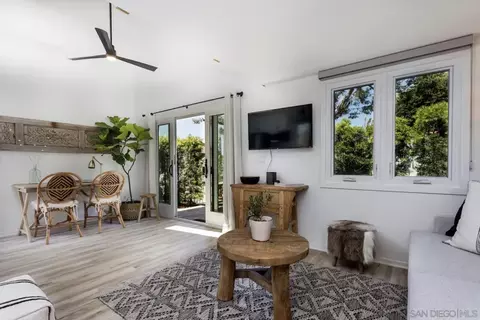 Living - 901 Stratford Dr, Encinitas, CA 92024 photo 7 of 8