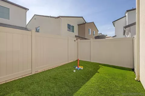 Exterior - 219 Canopy Trails Pl, Fallbrook, CA 92028 photo 5 of 11