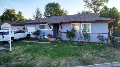 1117 Kings Rd, Escondido, CA 92027