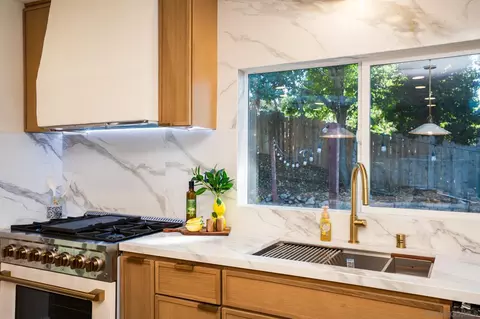 Kitchen - 14259 Midland Rd, Poway, CA 92064 photo 4 of 6