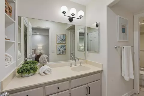 Bath - 400 N The Strand #21, Oceanside, CA 92054 photo 1 of 3