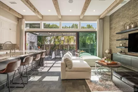 4847 Nelson Ct, Carlsbad, CA 92010
