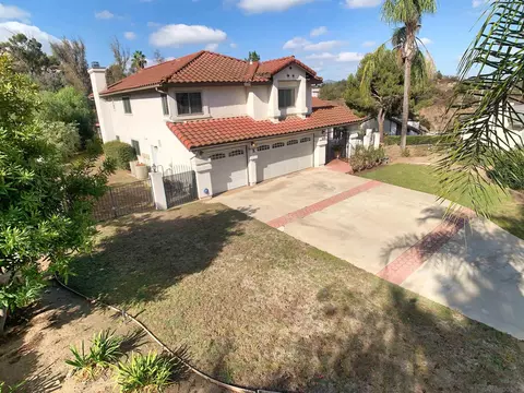 449 Avenida Abajo, El Cajon, CA 92020