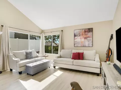 4723 Agora Way, Oceanside, CA 92056 photo 6