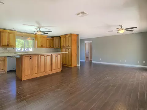 1885 Euclid Ave, El Cajon, CA 92019 photo 4