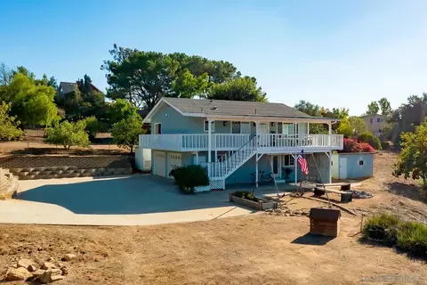 171 La Cresta Heights Rd, El Cajon, CA 92021