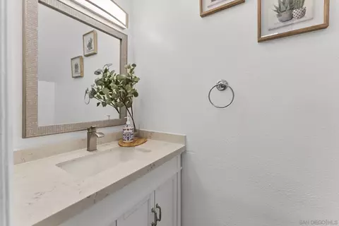 Bath - 445 Ridgeway Ct, Spring Valley, CA 91977 photo 1 of 2