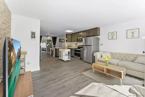 Living - 445 Ridgeway Ct, Spring Valley, CA 91977 photo 1 of 2