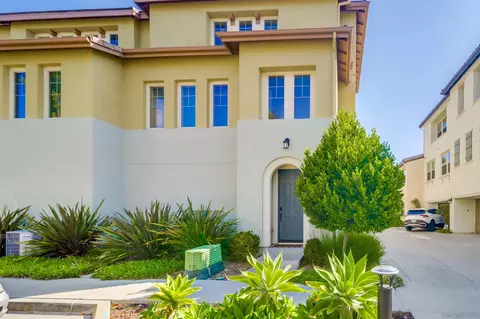 1721 Cripple Creek Dr #1, Chula Vista, CA 91915