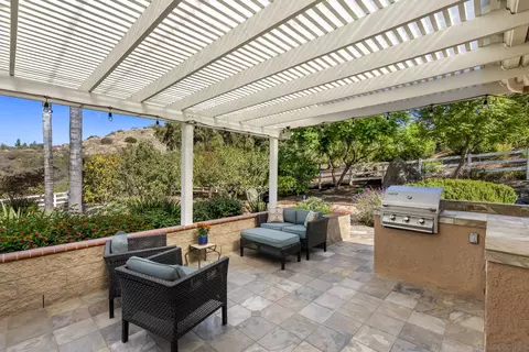 Exterior - 10328 Hawley Rd, El Cajon, CA 92021 photo 14 of 23
