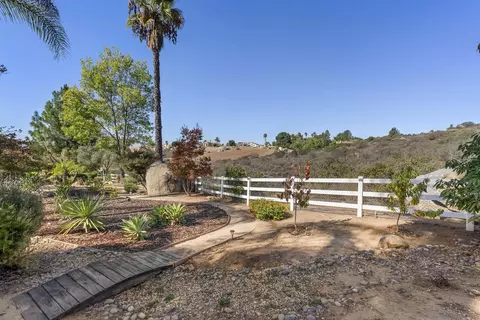 Exterior - 10328 Hawley Rd, El Cajon, CA 92021 photo 17 of 23