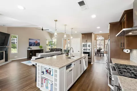 Kitchen - 10328 Hawley Rd, El Cajon, CA 92021 photo 4 of 4