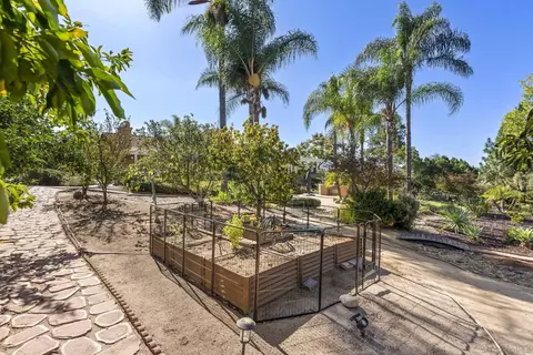 Exterior - 10328 Hawley Rd, El Cajon, CA 92021 photo 21 of 23