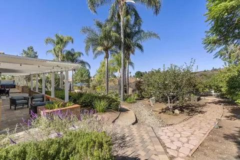 Exterior - 10328 Hawley Rd, El Cajon, CA 92021 photo 16 of 23