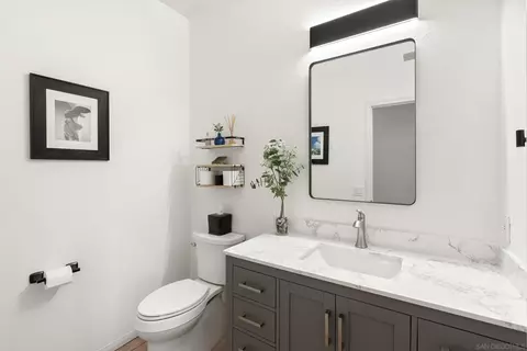 Bath - 10328 Hawley Rd, El Cajon, CA 92021 photo 3 of 5