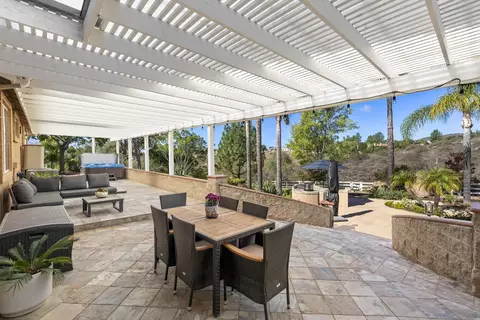 Exterior - 10328 Hawley Rd, El Cajon, CA 92021 photo 11 of 23