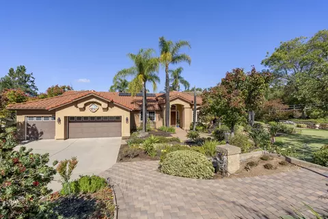 10328 Hawley Rd, El Cajon, CA 92021