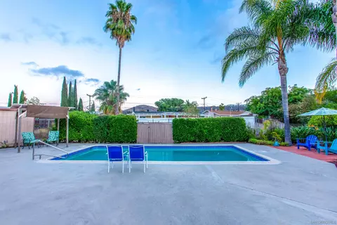 Exterior - 14287 Lolin Ln, Poway, CA 92064 photo 6 of 9