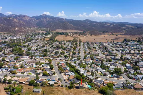 View/Area - 14287 Lolin Ln, Poway, CA 92064 photo 4 of 5