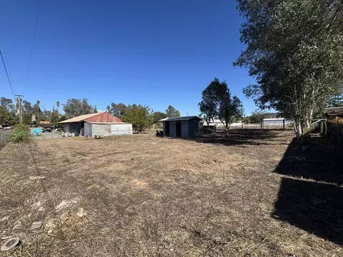 Exterior - 706 Hanson Ln, Ramona, CA 92065 photo 15 of 17