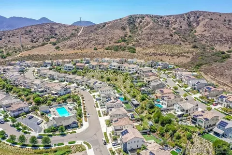 View/Area - 8894 Trailridge Ave, Santee, CA 92071 photo 3 of 10