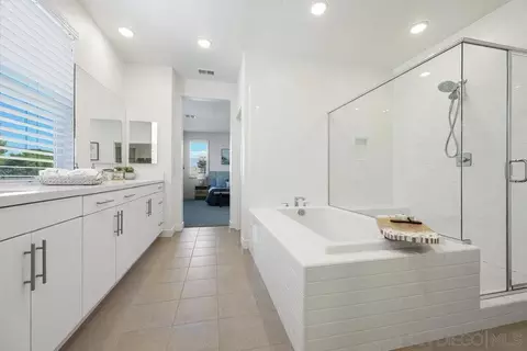 Bath - 8894 Trailridge Ave, Santee, CA 92071 photo 2 of 4