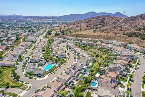 View/Area - 8894 Trailridge Ave, Santee, CA 92071 photo 4 of 10
