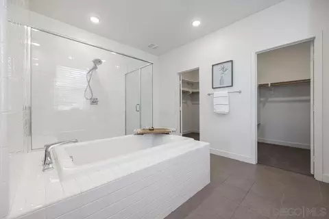 Bath - 8894 Trailridge Ave, Santee, CA 92071 photo 1 of 4