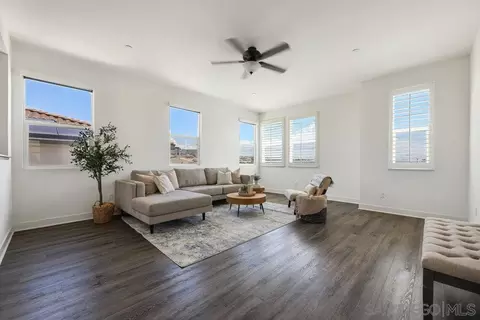 Living - 8894 Trailridge Ave, Santee, CA 92071 photo 3 of 4
