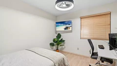 Bedroom - 3531 Starboard Cir, Oceanside, CA 92054 photo 5 of 6