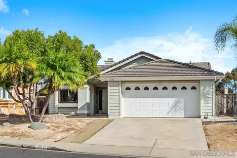 1127 La Tortuga, Vista, CA 92081