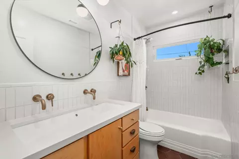 Bath - 709 N Nevada, Oceanside, CA 92054 photo 1 of 2