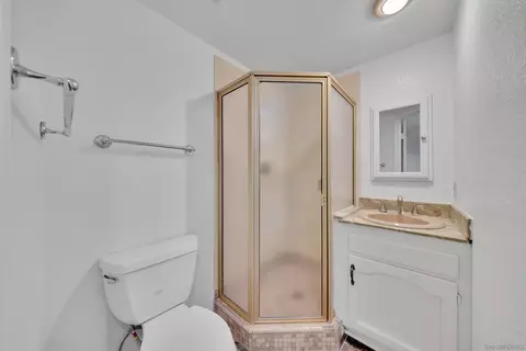 Bath - 8686 Echo Dr, La Mesa, CA 91941 photo 5 of 6