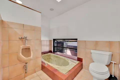 Bath - 8686 Echo Dr, La Mesa, CA 91941 photo 3 of 6