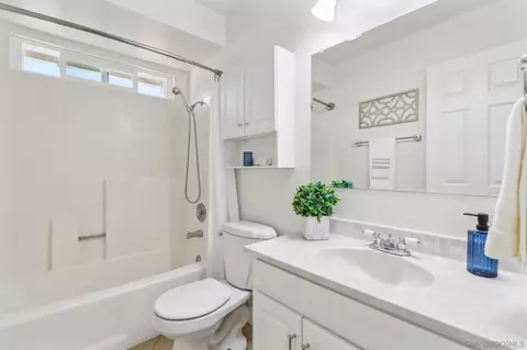 Bath - 42220 Agena St, Temecula, CA 92592 photo 4 of 4