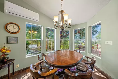 Dining - 5294 Pine Hills Rd, Julian, CA 92036 photo 2 of 3