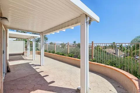 Exterior - 2491 Moonlight Gln, Escondido, CA 92026 photo 2 of 7