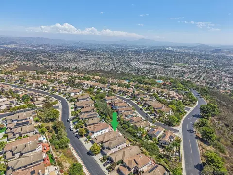 View/Area - 2491 Moonlight Gln, Escondido, CA 92026 photo 10 of 10