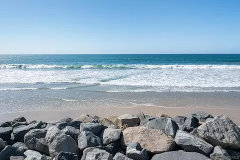 View/Area - 1680 Seacoast Dr #D, Imperial Beach, CA 91932 photo 2 of 10