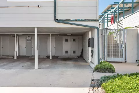 Exterior - 1680 Seacoast Dr #D, Imperial Beach, CA 91932 photo 6 of 8