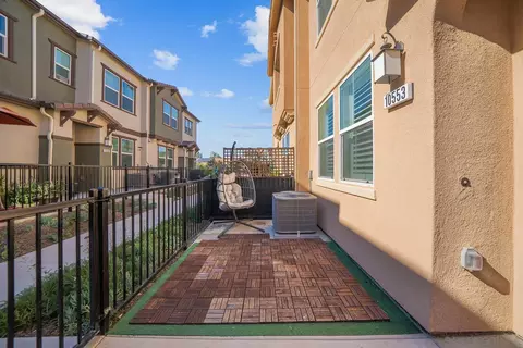 Exterior - 10553 Graphite St, Spring Valley, CA 91977 photo 3 of 6