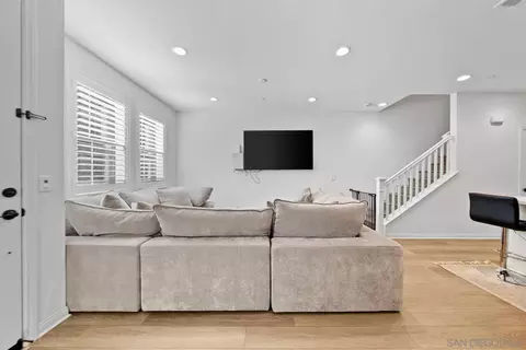 Entry Way - 10553 Graphite St, Spring Valley, CA 91977 photo 1 of 2