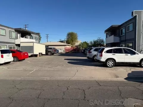 Exterior - 700 Blair Ave, Calexico, CA 92231 photo 2 of 2