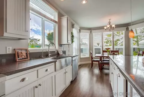 Kitchen - 699 N Vulcan Ave #SPC 134, Encinitas, CA 92024 photo 5 of 7