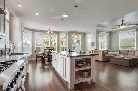 Kitchen - 699 N Vulcan Ave #SPC 134, Encinitas, CA 92024 photo 6 of 7